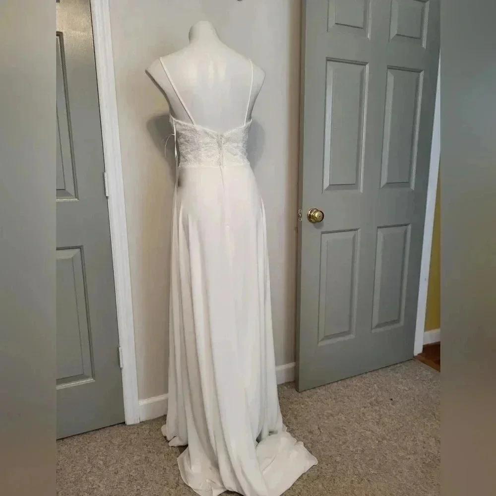 MOONLIGHT Bridal Gown Embroidered Lace and Beading Modern Fairytale Dress(6)NWT